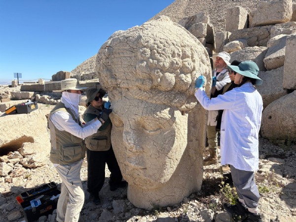 NEMRUT’UN DEV HEYKELLERİNE 5 YILLIK KORUMA KALKANI